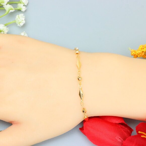 "Elegant & Trendy Bracelet, A Perfect Gift for Women, Thoughtful, EVCH1674 - Picture 7 of 10